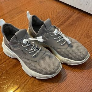 Steve Madden Sneakers